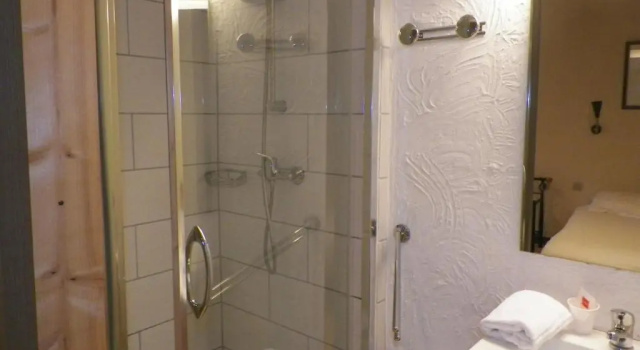 Двухместный номер Standard Hotel Du Commerce