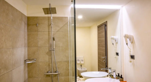 Четырёхместный номер Standard с видом на сад Andilana Beach Resort