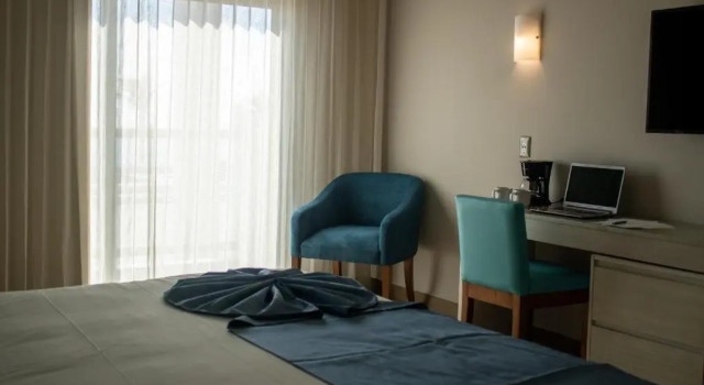 Номер Standard с видом на озеро Varali Grand Hotel