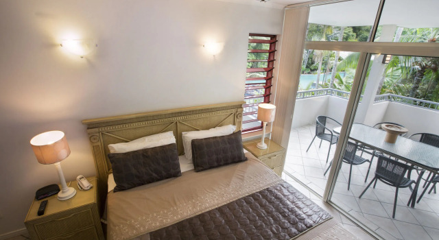 Oasis at Palm Cove, Book Hotel Palm Cove Cairns Beaches
