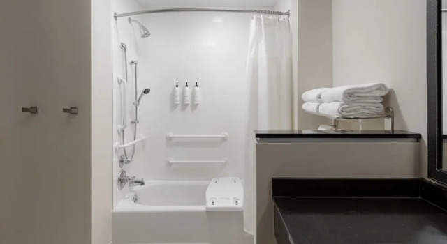 Люкс Fairfield Inn & Suites by Marriott Columbia