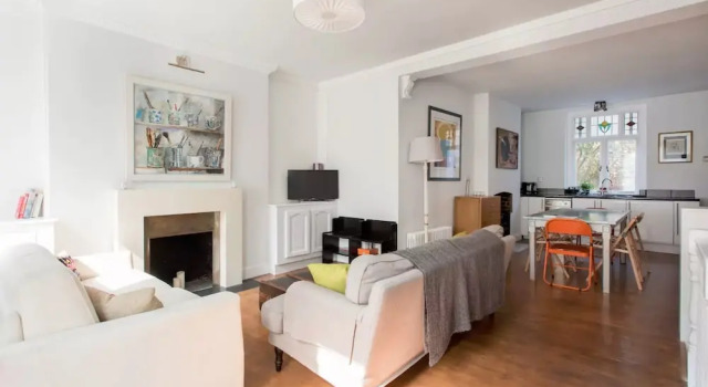 2 Bedroom Victorian House With Garden, Varaa Huoneisto Asunnot kohteessa Merseyside, Huoneisto