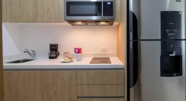 Двухместная студия Comfort с балконом Apartments near 5th Avenue with Rooftop Ocean View