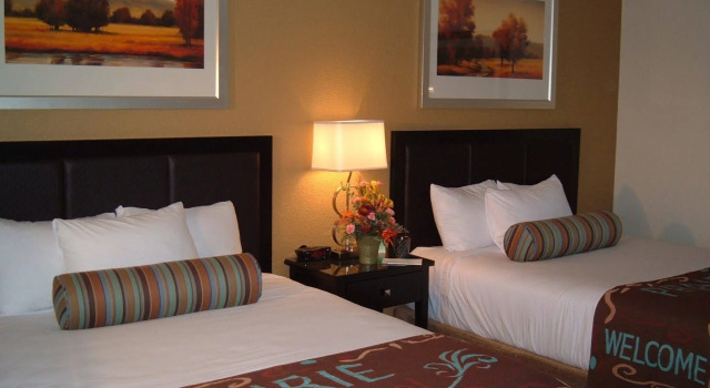 Prairie Hotel, Varaa Hotelli  