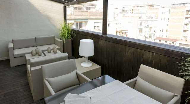 Minerva Atico Con Terraza Para 4 Personas, Забронировать Отель Барселона провинция Барселона, рядом с Jove Regina Theatre