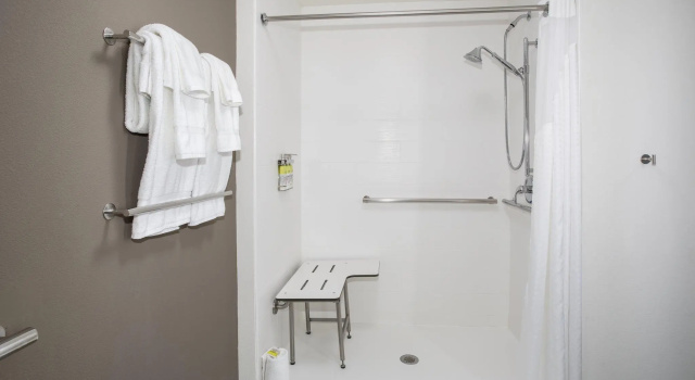 Люкс c 1 комнатой Holiday Inn Express & Suites Great Bend by IHG