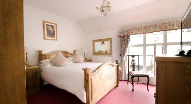 The White Hart Inn