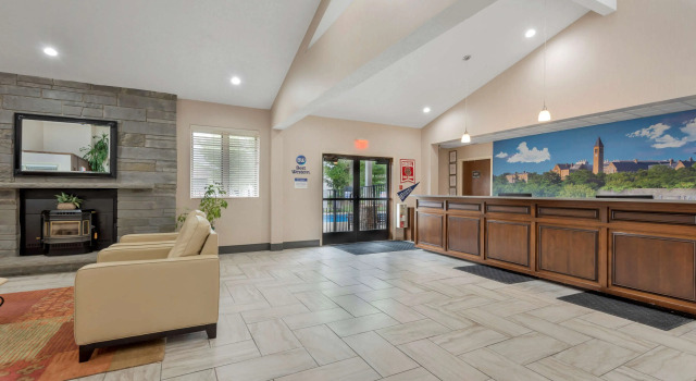 Best Western University Inn, Buchen Sie Hotel Ithaka Cayuga Lake Wine Trail