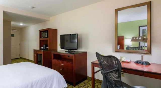 Двухместный номер Hilton Garden Inn Queens JFK
