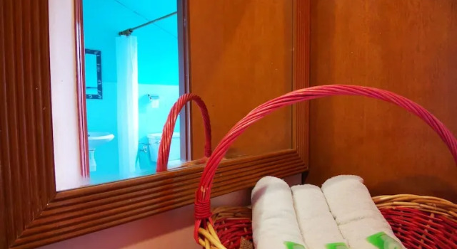 Трёхместный номер Deluxe с балконом Heng Ann Guest House
