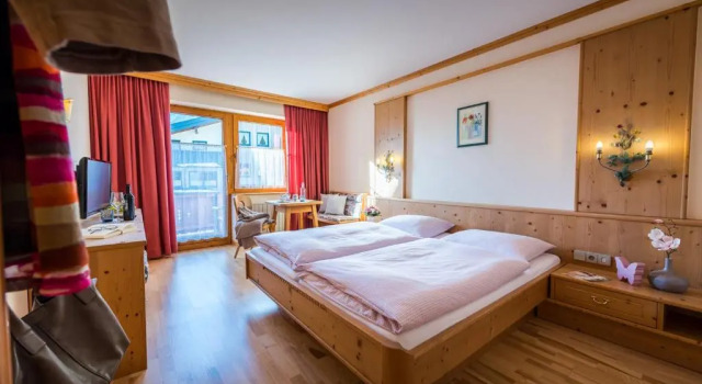 Appartementhaus Alpenrose, Забронировать Отель Отели Пертизау 3 звезды, рядом с Jochlift, 3*