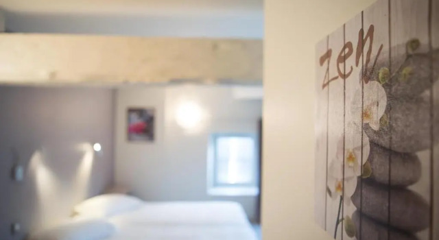 Двухместный номер Standard с видом на окрестности Hotel Restaurant Le Sully