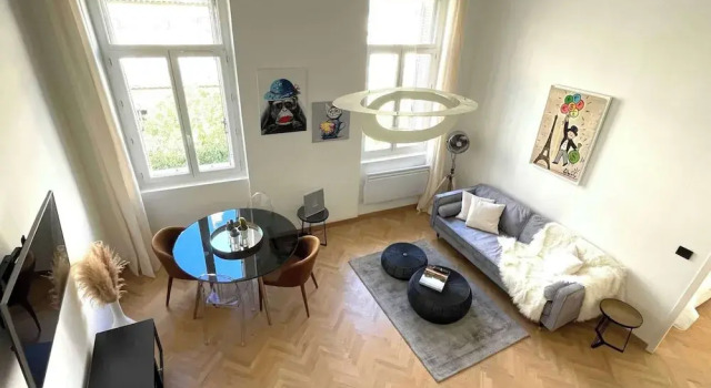 Apt Mezzanine 2bdr/4p- Notre Dame/vieux-port, Забронировать Апартаменты/квартира Отели Марселя с парковкой, рядом с Национальный театр Марселя Ла Крие, Парковка