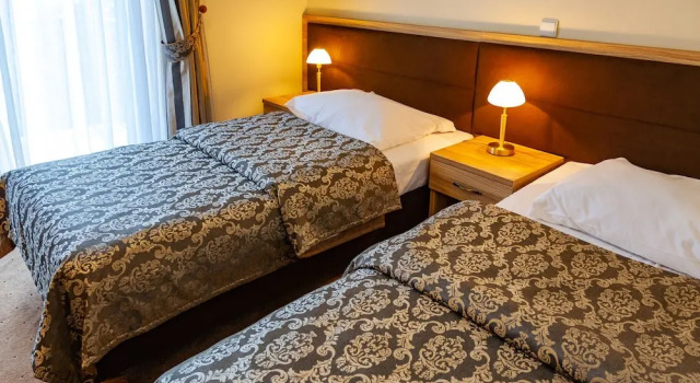 Hotel Robert's Port