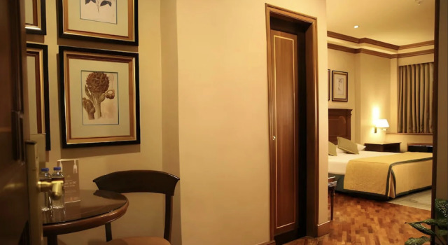 Номер Deluxe Herald Suites