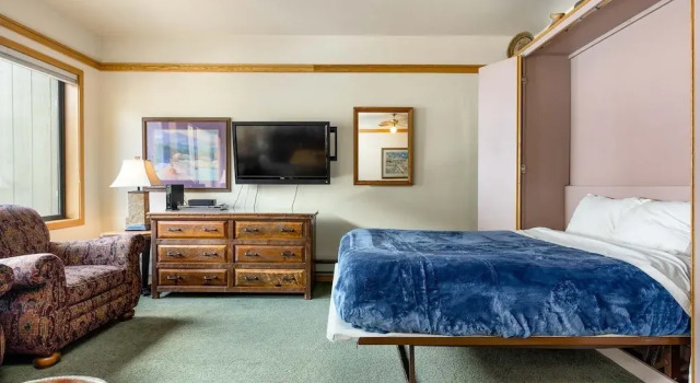 2797 Slopeside Condo, Забронировать Апартаменты/квартира Отели Roosevelt National Forest с парковкой, Парковка