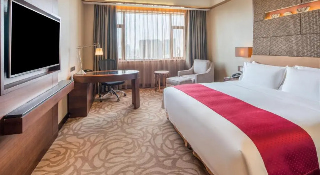 Двухместный клубный номер Standard Holiday Inn Xi'an Big Goose Pagoda by IHG