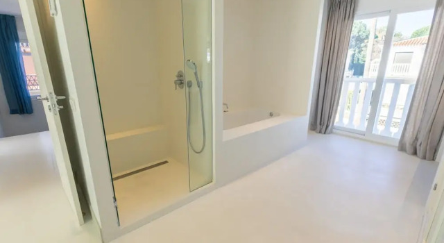 Guadalmina Beach Front Villa Retreat, Забронировать Вилла Коттеджи Марбелья, Коттедж
