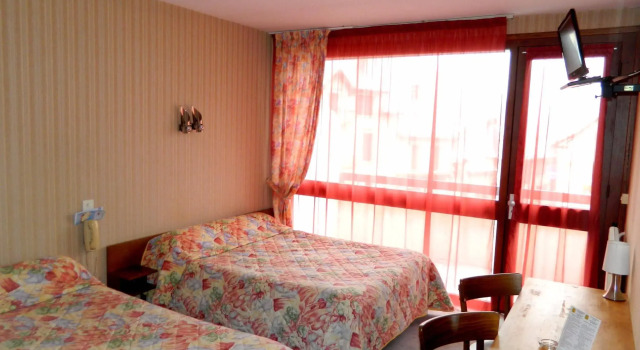 Logis Hôtel LElancèze, Prenota Hotel Thiezac Le Lioran