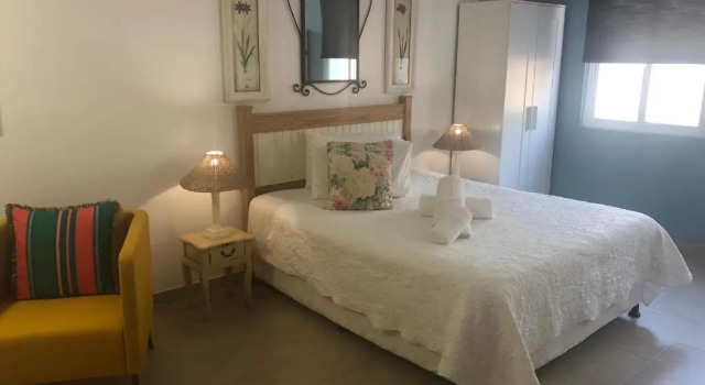 Студия Bayview Apartment 213