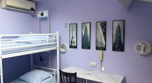 Кровать в общем номере Antares hostel