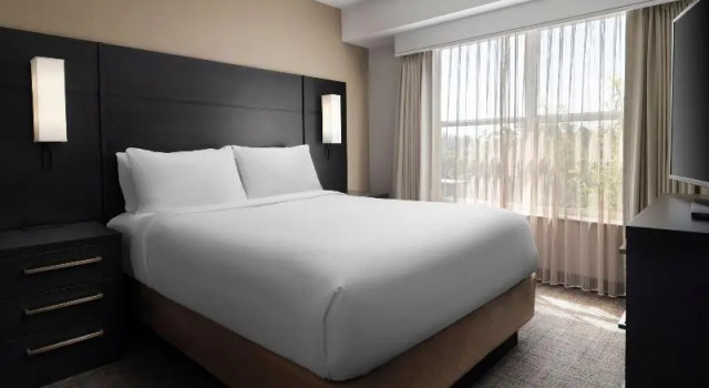 Четырёхместный люкс Residence Inn by Marriott Stockton