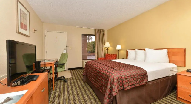 Номер Standard Quality Inn At the Mall - Valdosta