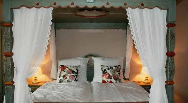 Pouls Hof, Book Hotel Klettbach Weimarer Land