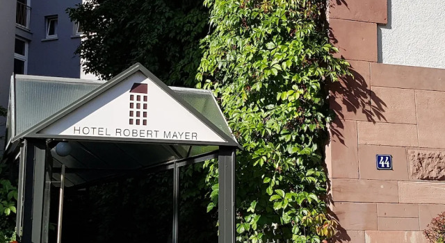 Hotel Robert Mayer