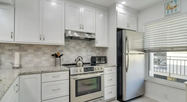 Isla Del Sol Condo ~ 2 Miles to St Pete Beach!, Rezerwuj Apartament Saint Petersburg Pinellas County