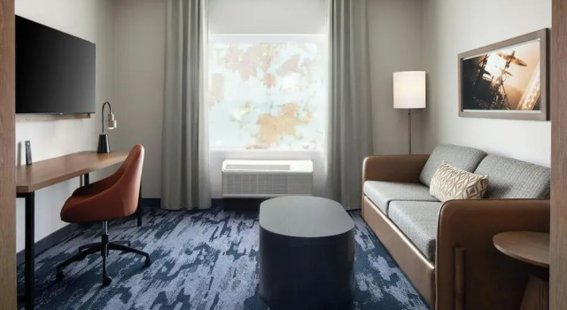 Двухместный люкс Fairfield Inn & Suites Nashville Bellevue