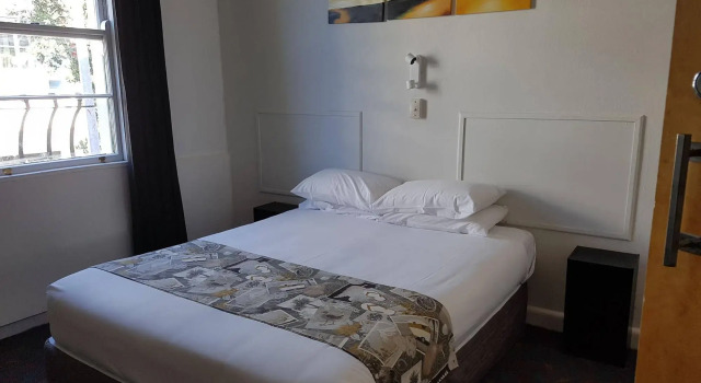 Whakatane Hotel