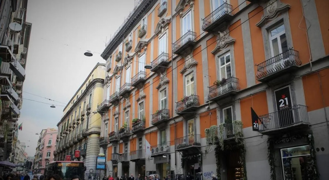 Maison Des Fleurs, Забронировать Гостевой дом Гостевые дома Неаполя, рядом с Palazzo del Banco di Napoli, Гостевой дом