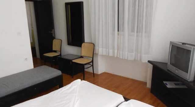 Hotel Tamaris, Prenota Hotel Vis 