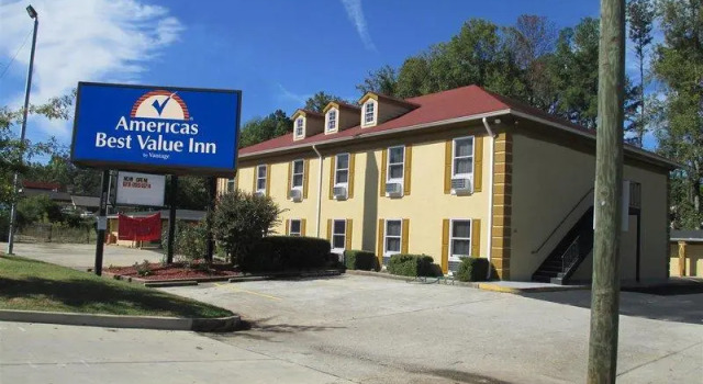 Кровать в общем номере Americas Best Value Inn Stone Mountain Atlanta E