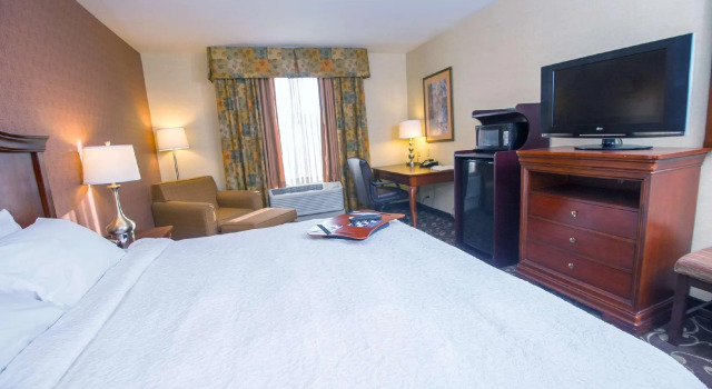 Четырёхместный номер Standard Hampton by Hilton Brattleboro
