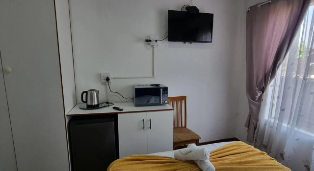 Epic Den Lodge, Book Hotel Hoteller i Free State med parkering, Parkering