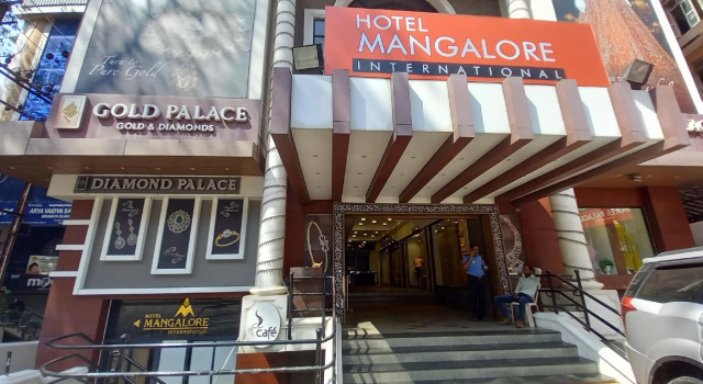 Двухместный номер Deluxe Hotel Mangalore International