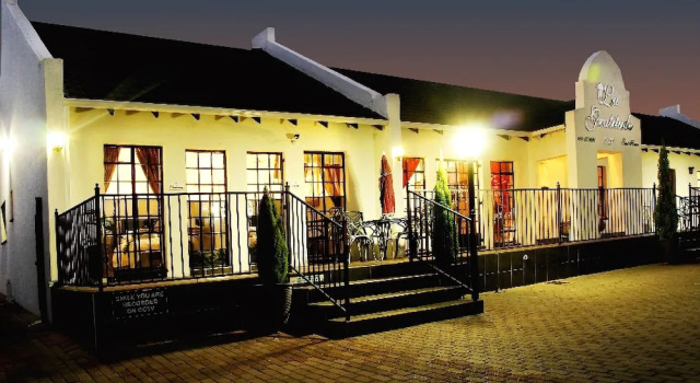 La Gratitude Guest House, Boek Pension  