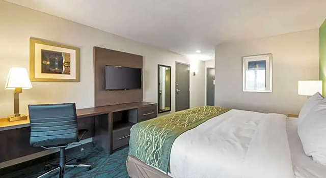 Номер Standard Comfort Inn & Suites Oklahoma City near Bricktown