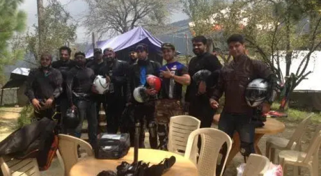 Club Taurus Adventure Camp, Rezervovat Hotel Mukteswar Uttarakhand