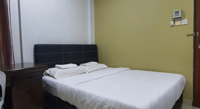 Hotel O Sena Home Homestay #819, Забронировать Отель Мири штат Саравак