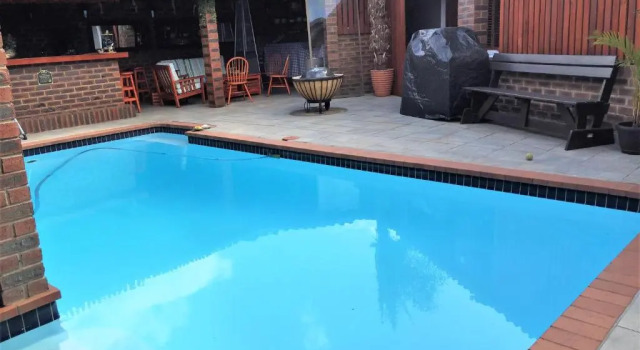 Люкс Deluxe The Travel Inn Durban