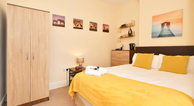 Townhouse @ 178 Ruskin Road Crewe
