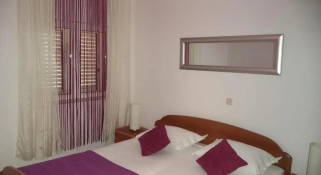 Apartments Bikić, Buchen Sie Ferienwohnung Hotels in Gespanschaft Split-Dalmatien mit Pool, Schwimmbad