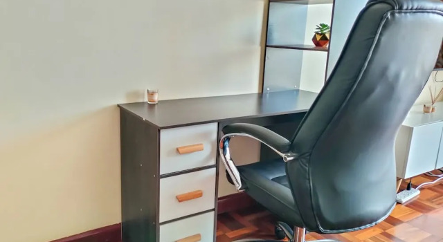 Апартаменты Deluxe Lux Suites Westlands Place Apartments