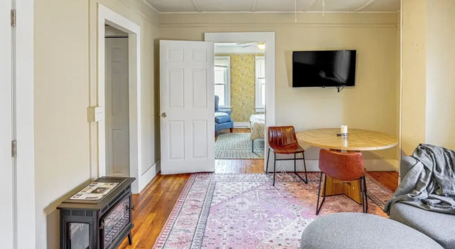 Walk to Dtwn Hudson: Cozy Upstate Apartment, 预订 公寓 哈德逊 Hudson Valley