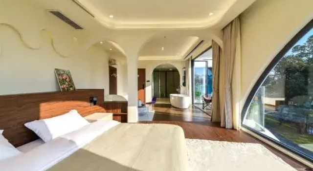 Люкс Luxury Dali see seaside Guest House (Erhai S Bay Ecological Corridor Shop)