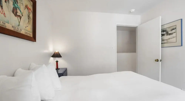 3 Bedroom Kirkwood Condo Base Camp 3 Condo, Забронировать База отдыха Кирквуд штат Калифорния, рядом с The Wall