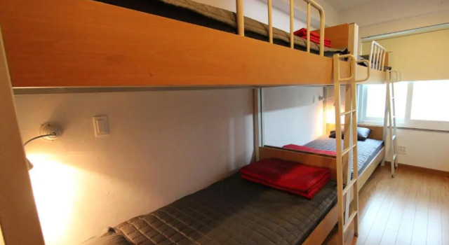 Четырёхместный номер Standard с красивым видом из окна B My Guesthouse